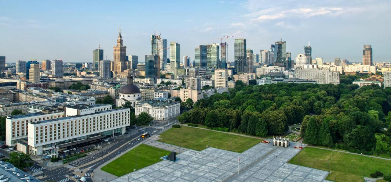 Super Beauty Metro Wifi 65'Tv Netflix Hbo Appletv+ Apartment Warsaw Exterior photo